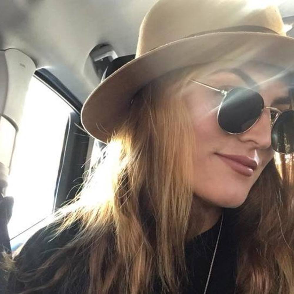 Meet your Posher, Amber